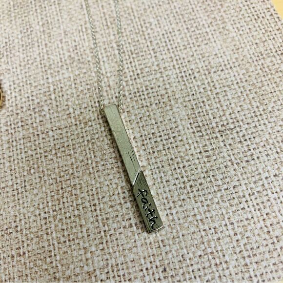 Dainty Necklace Bundle  - Picture 4 of 4